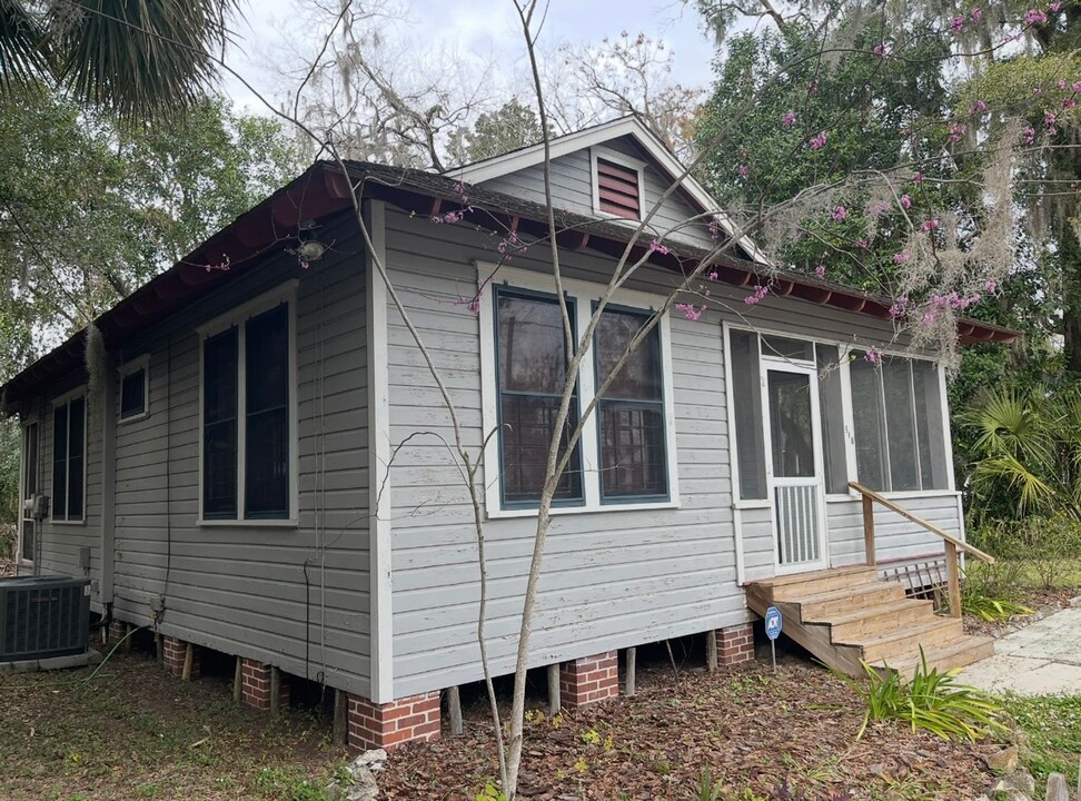 318 SW 3rd Ave in Gainesville, FL - Building Photo