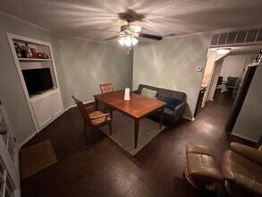 600 Bagby Ave, Unit 4C in Waco, TX - Building Photo - Building Photo