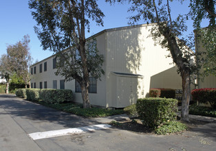 Cameron Villa in Modesto, CA - Building Photo - Building Photo