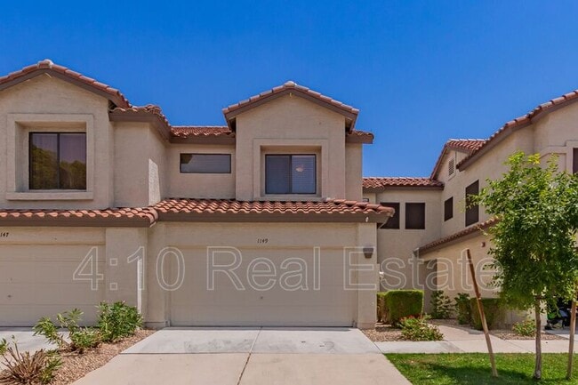 property at 1149 W Edgewater Dr