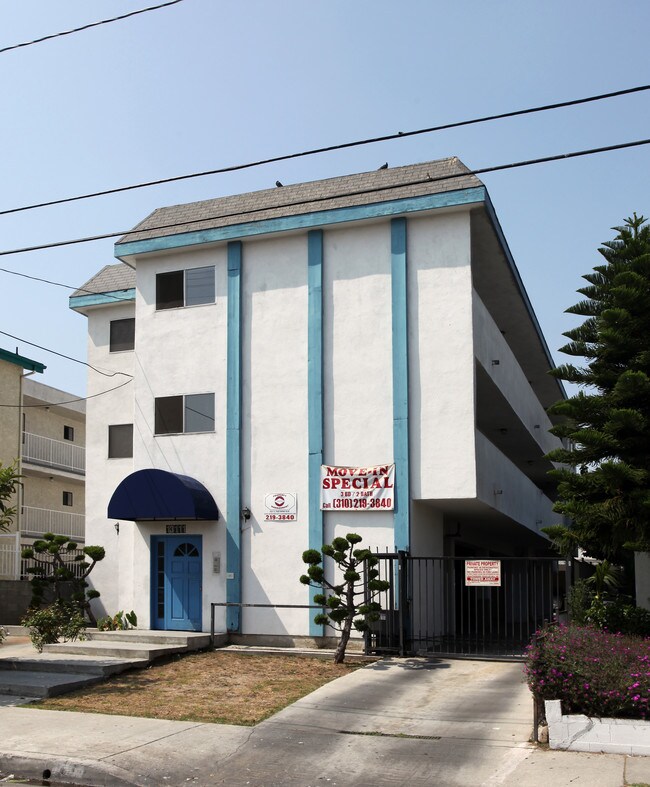 13111 Doty Ave in Hawthorne, CA - Building Photo - Building Photo