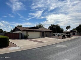 3055 W Kathleen Rd in Phoenix, AZ - Foto de edificio - Building Photo