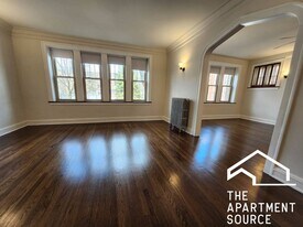 1159 E 52nd St, Unit 1 in Chicago, IL - Building Photo