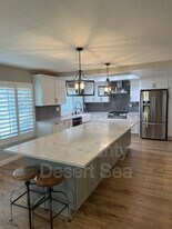 7961 Southwind Cir in Huntington Beach, CA - Building Photo