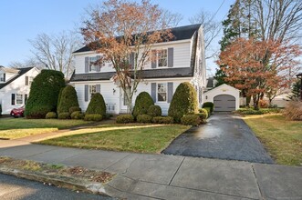 24 Westomere Terrace in New London, CT - Building Photo - Building Photo