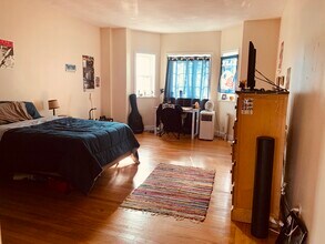 118 White St in Boston, MA - Foto de edificio - Building Photo