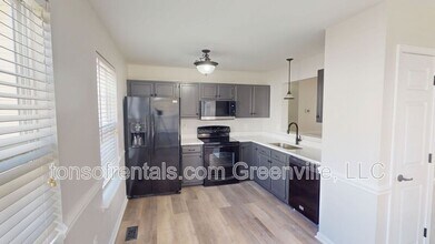 407 Windy Meadow Way in Simpsonville, SC - Building Photo - Building Photo