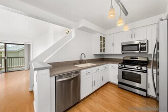12213 Carmel Vista Rd in San Diego, CA - Building Photo - Building Photo
