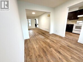 1031 Blizzard Rd in Mississauga, ON - Building Photo - Building Photo