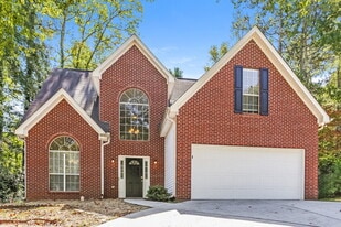 2337 Reeves Creek Rd in Jonesboro, GA - Building Photo