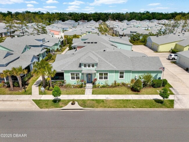 512 Landshark Blvd in Daytona Beach, FL - Foto de edificio - Building Photo