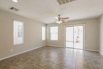 8964 Candice Creek Ct in Las Vegas, NV - Building Photo - Building Photo