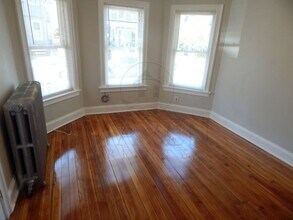 13 Seven Pines Ave, Unit 13 in Somerville, MA - Building Photo - Building Photo