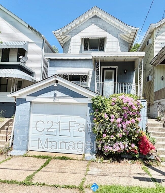 property at 738 10th St