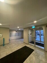 5404-217 7 Ave SW in Edmonton, AB - Building Photo - Building Photo