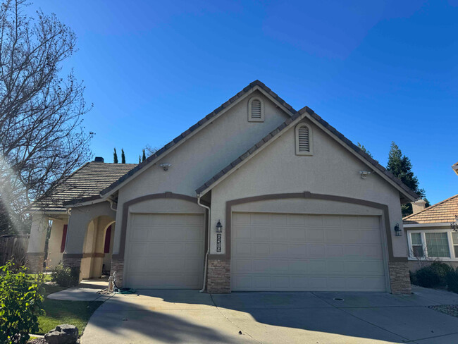 6519 St Edgewood Ct in Orangevale, CA - Building Photo - Building Photo