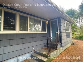3251 SE Dune Ave in Lincoln City, OR - Building Photo - Building Photo