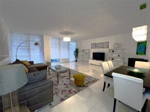 9559 Collins Ave in Surfside, FL - Building Photo - Building Photo