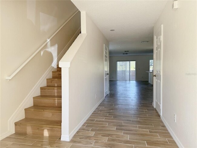 760 Cresting Oak Cir in Orlando, FL - Building Photo - Building Photo