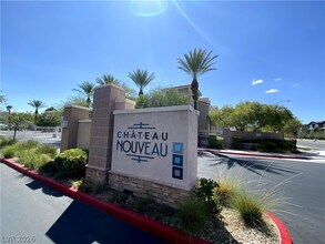 10001 Peace Way in Las Vegas, NV - Foto de edificio - Building Photo