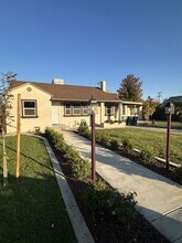 986 S Hope Ave in Reedley, CA - Building Photo - Building Photo