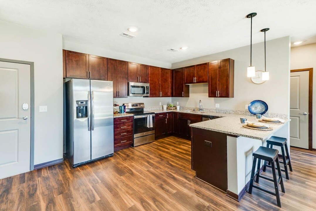 360 at Jordan West in West Des Moines, IA - Building Photo