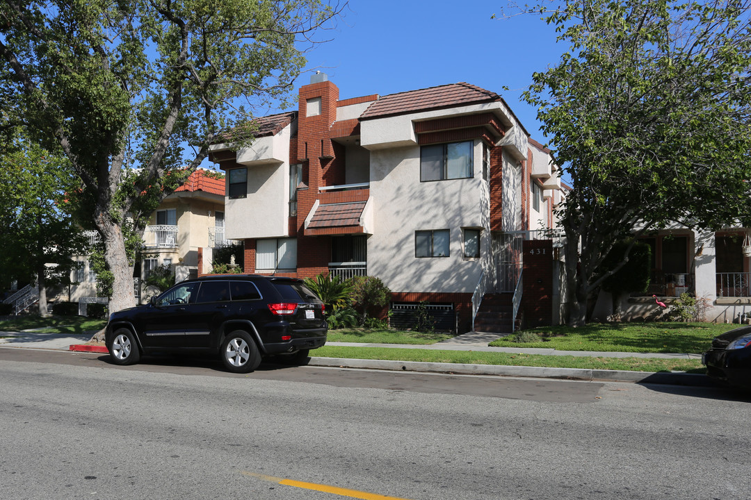 431 W Lexington Dr in Glendale, CA - Building Photo