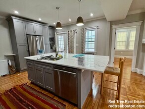 68 Manet Rd in Newton, MA - Building Photo - Building Photo