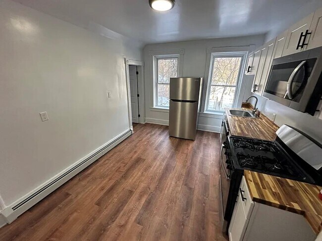 11 Liberty St in Newburgh, NY - Building Photo - Building Photo