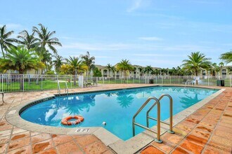 2600 S University Dr, Unit 217 in Davie, FL - Building Photo - Building Photo