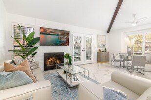 117 Trento Cir in Palm Desert, CA - Building Photo