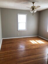 205 Hickory St in Levelland, TX - Building Photo - Building Photo