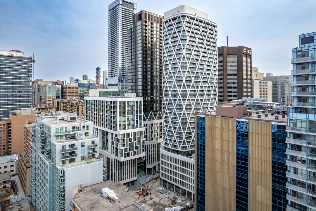Artists' Alley in Toronto, ON - Building Photo