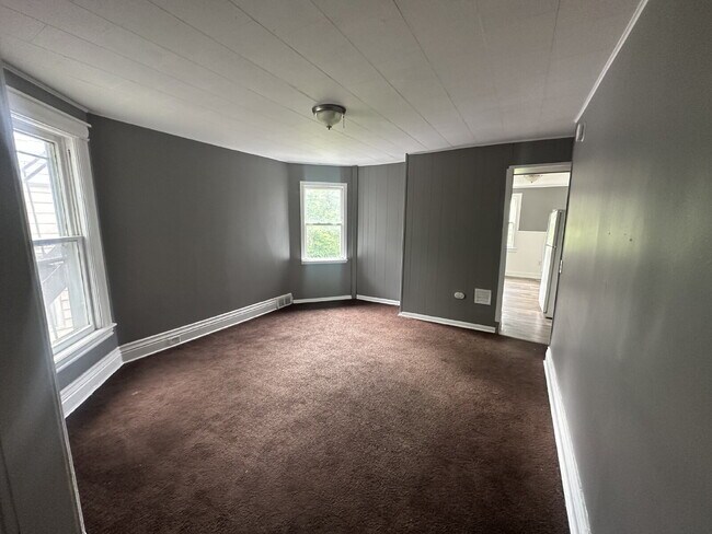 537 Flint St in Rochester, NY - Building Photo - Building Photo