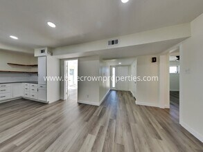 2702 Wallin Dr in Irving, TX - Building Photo - Building Photo
