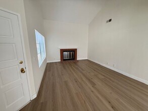 30 Briarglen in Irvine, CA - Building Photo - Building Photo