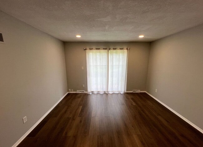 1411 S Haden Ct in Independence, MO - Building Photo - Building Photo