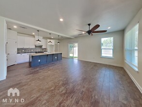 2511 Christine Dr in Granbury, TX - Building Photo - Building Photo