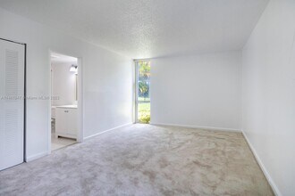 2930 Forest Hills Blvd-Unit -B205 in Coral Springs, FL - Building Photo - Building Photo