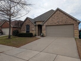 921 Raleigh Path in Denton, TX - Building Photo