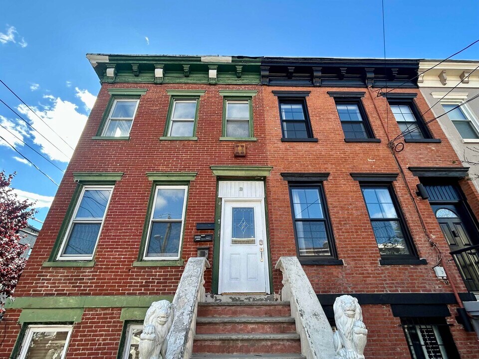 59 Lafayette St in Jersey City, NJ - Building Photo