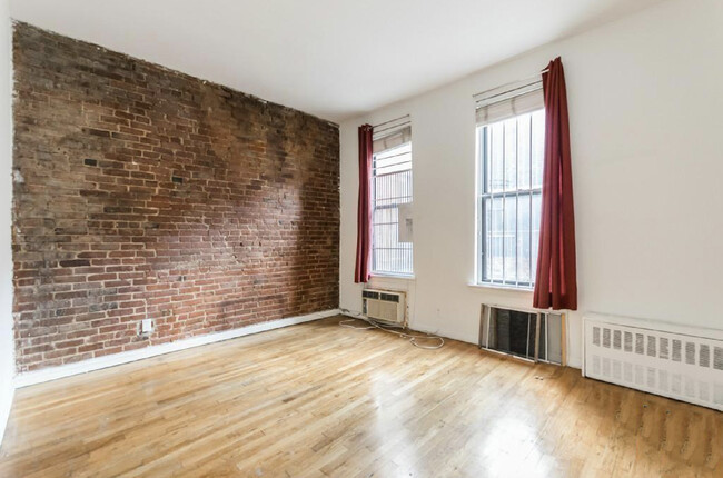 1670 York Avenue in New York, NY - Building Photo - Building Photo