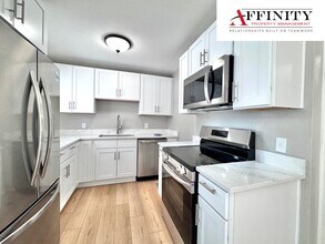 5625 N Amoret Ave in Kansas City, MO - Building Photo - Building Photo