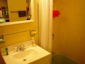 785 Washington St in Brookline, MA - Building Photo - Building Photo