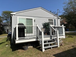 21 Edwin St in South Portland, ME - Building Photo - Building Photo