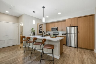 The Hayley in Sacramento, CA - Building Photo - Building Photo