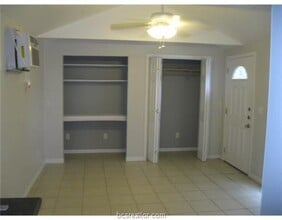 500 Nagle St in College Station, TX - Building Photo - Building Photo