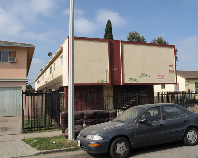 1202 E Golden St in Compton, CA - Building Photo - Building Photo