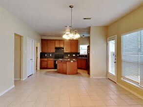 1101 Shadow Glenn Dr in Conroe, TX - Building Photo - Building Photo