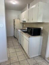 3648 W Cheryl Dr, Unit 2 in Phoenix, AZ - Building Photo - Building Photo